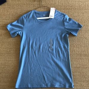 Uniqlo Basic tee